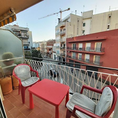 Diana Apartamento Con Terraza Muy Cerca Del Mar Pineda de Mar Ngoại thất bức ảnh