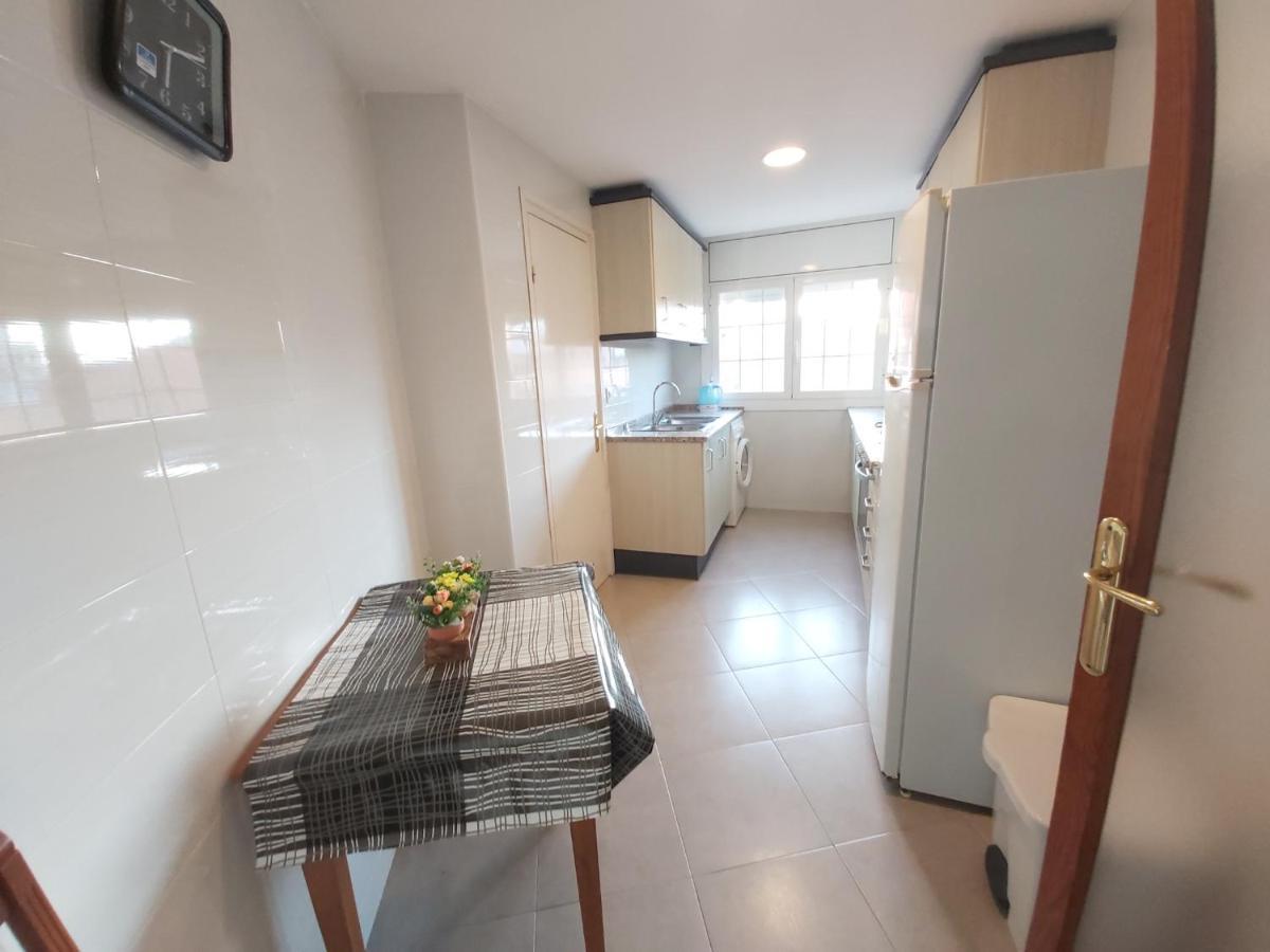 Diana Apartamento Con Terraza Muy Cerca Del Mar Pineda de Mar Ngoại thất bức ảnh